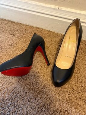 Christian Louboutin Black Leather Pumps with Red Sole